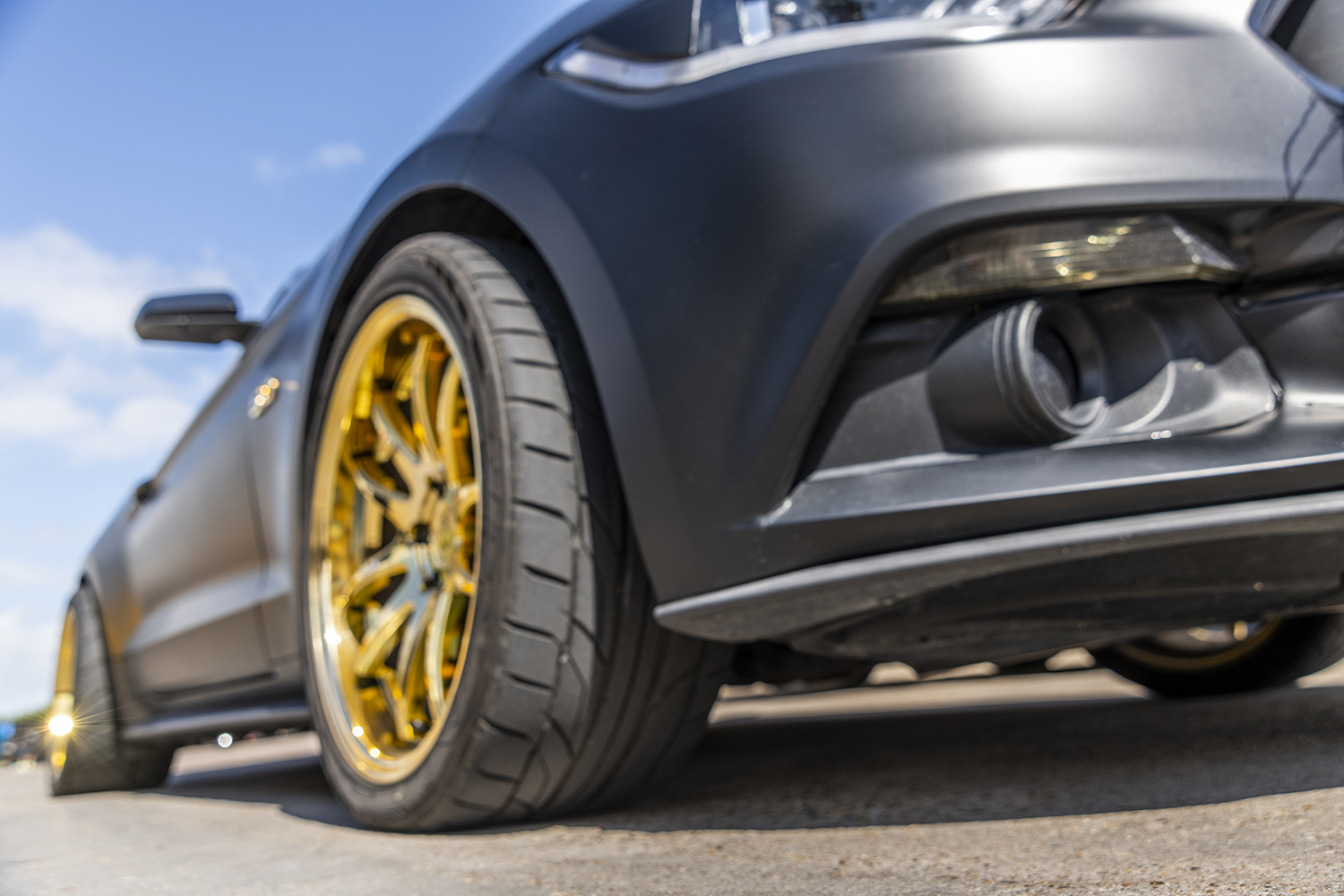 Golden Performance: Ford Mustang Detail