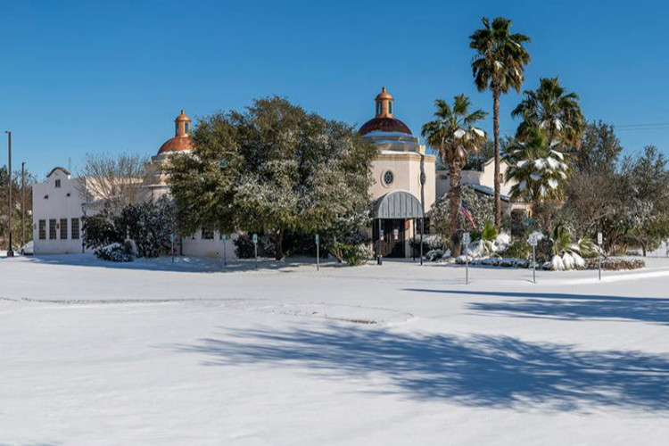 Pompeii Snow